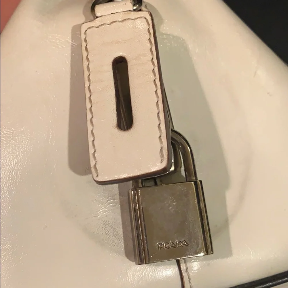 Authentic PRADA 90s Vintage White Satchel/Bag - Picture 5 of 13